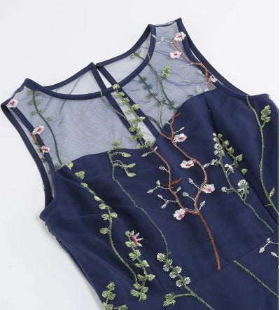 Czarna Sukienka W Kwiaty Z Lat 50