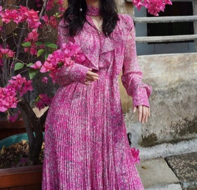 Różowa Kwiecista Suknia Ślubna W Stylu Vintage