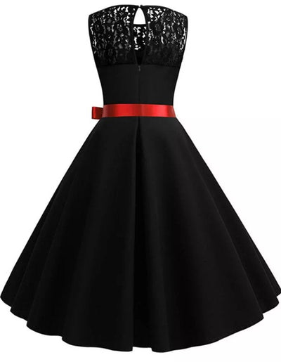Czarna Sukienka Retro Z Lat 50