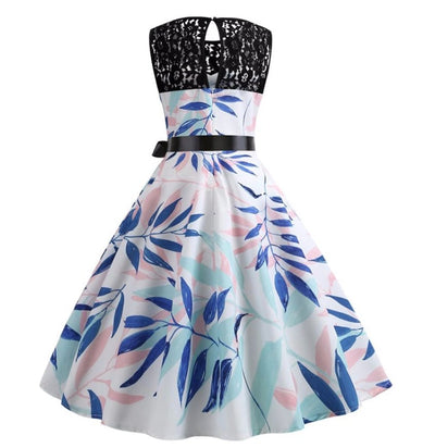 Trapezowa Sukienka Vintage W Kwiaty Niebieska