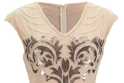 Beżowa Sukienka Retro Z Lat 20. XX Wieku