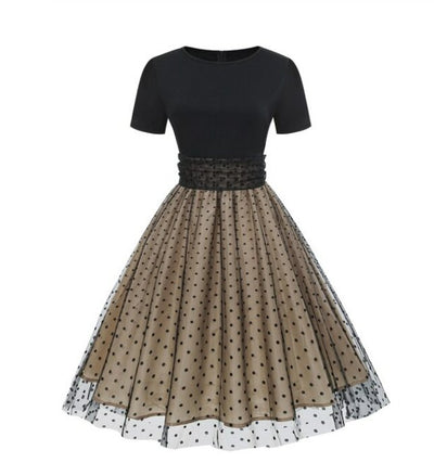 Czarna Sukienka Vintage BCBG