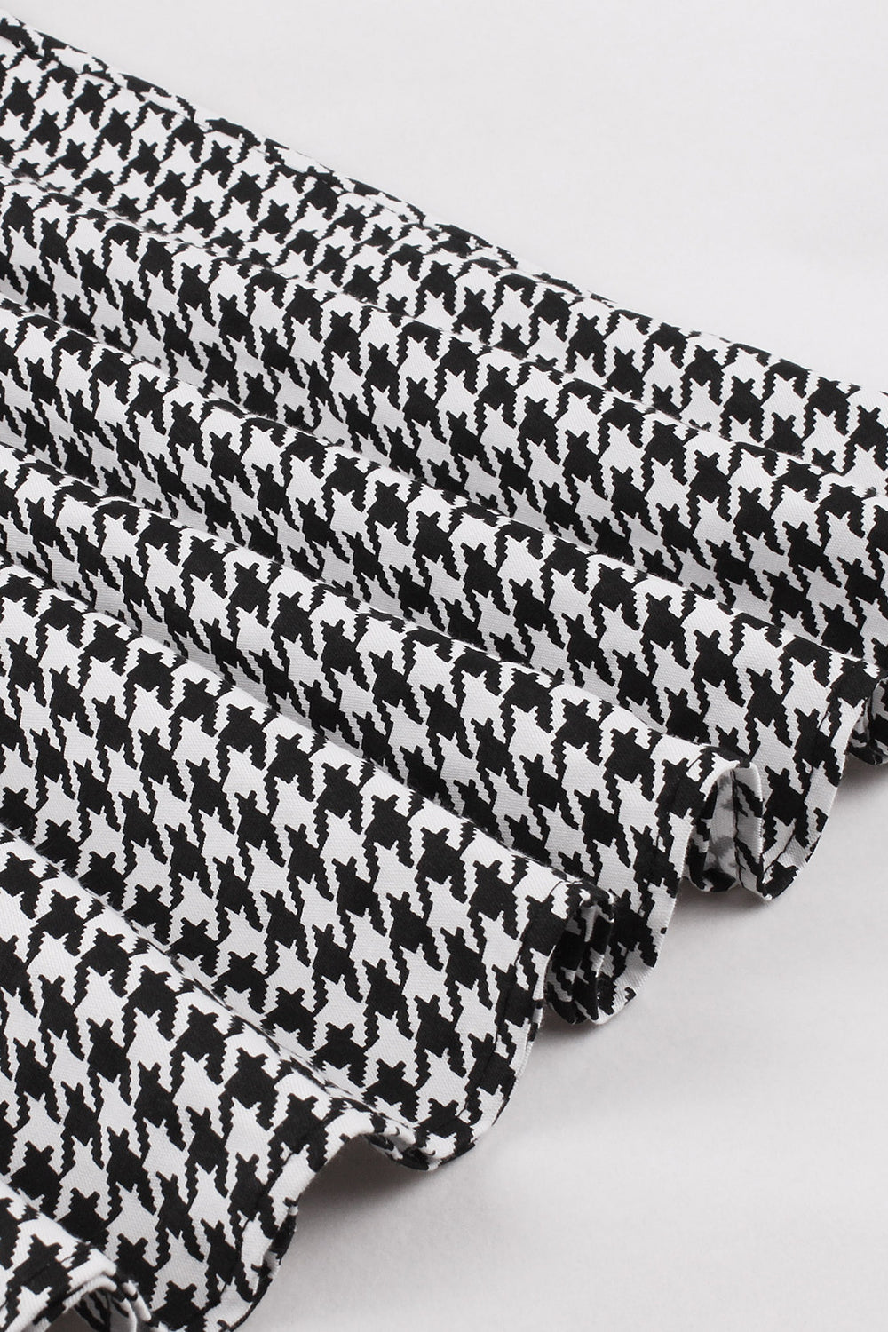 Czarna Rozkloszowana Sukienka Z Lat 50