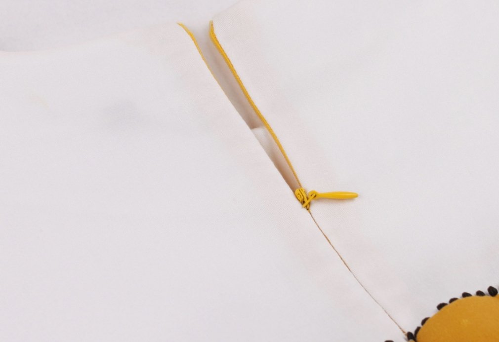 Ładna Żółta I Biała Sukienka W Stylu Vintage