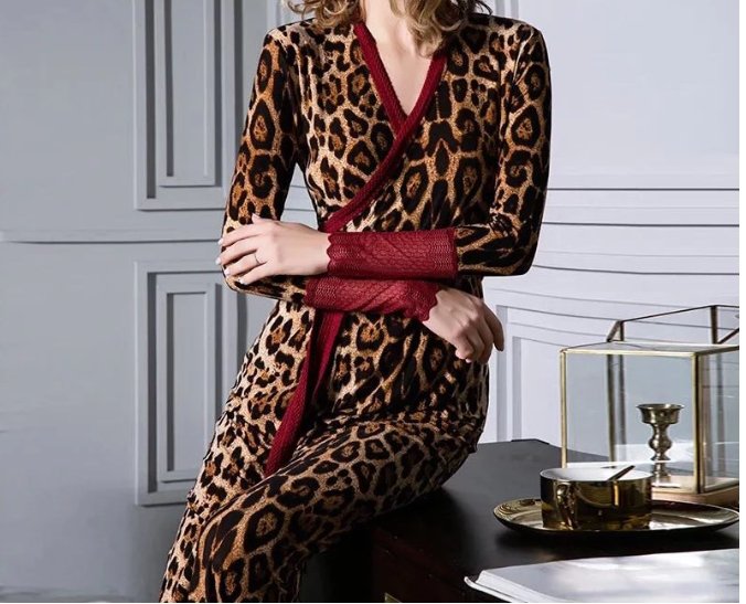 Sukienka Z Lat 40. Wyzwolenia