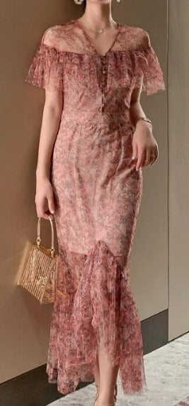 Seksowna Różowa Sukienka Z Lat 40