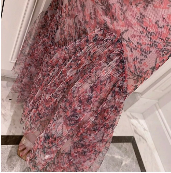 Seksowna Różowa Sukienka Z Lat 40