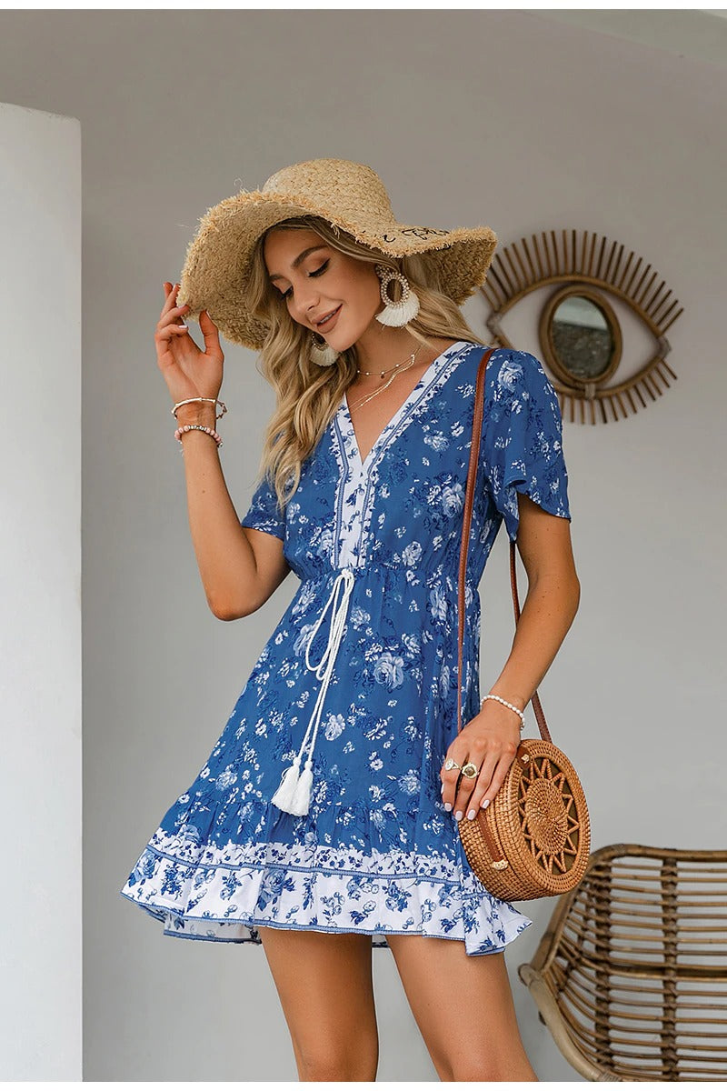 Niebieska Sukienka W Kwiaty