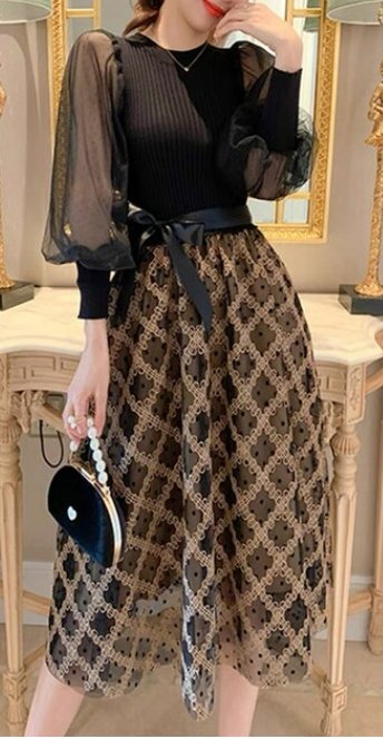 Czarna Sukienka W Kratę Vintage Z Lat 40