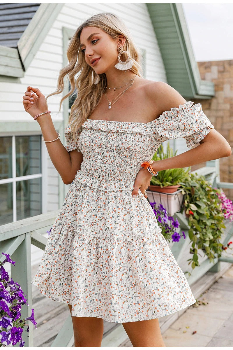 Sukienka Vintage Z Kwadratowym Dekoltem