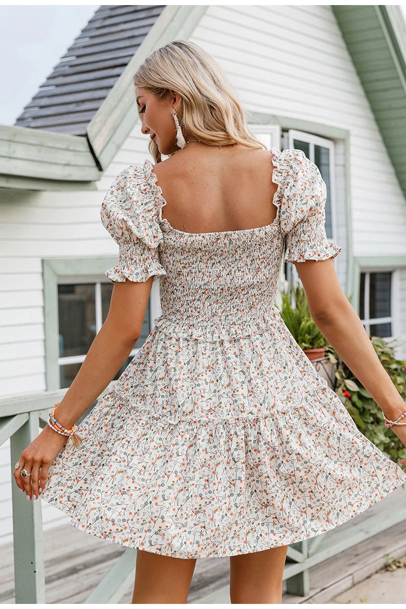 Sukienka Vintage Z Kwadratowym Dekoltem