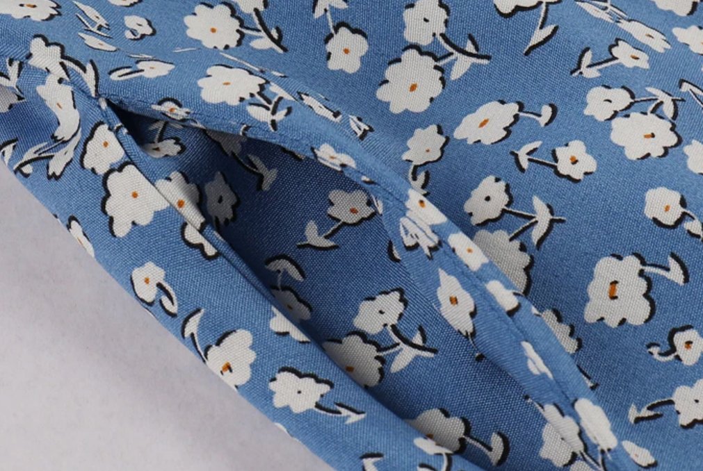 Sukienka Vintage Flare Niebieskie Białe Kwiaty