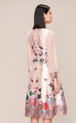 Różowa Sukienka W Kwiaty Z Lat 40