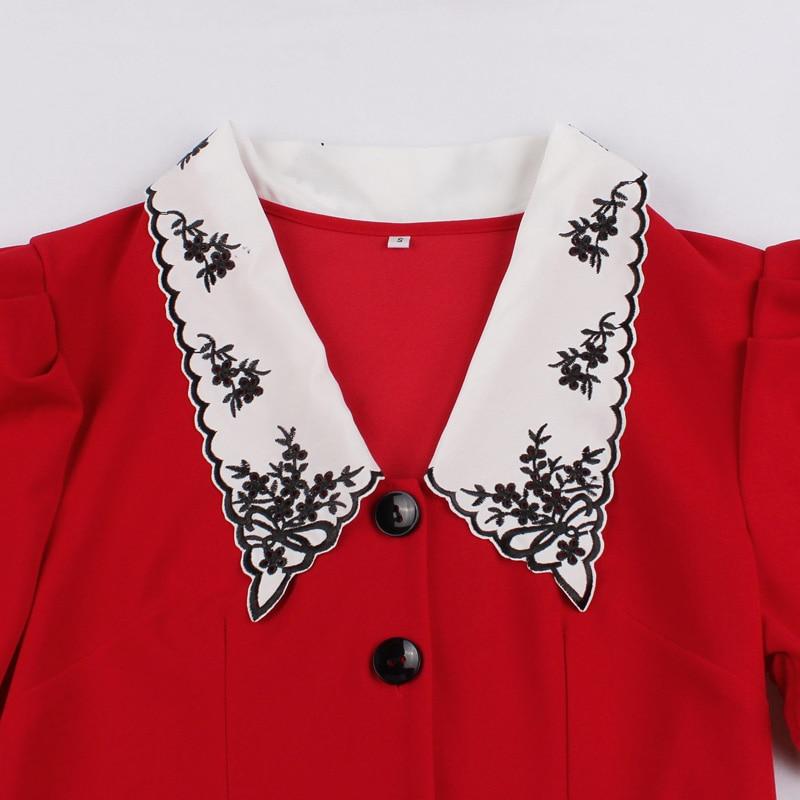 Czerwona Sukienka Z Lat 50. Z Szerokim Dekoltem