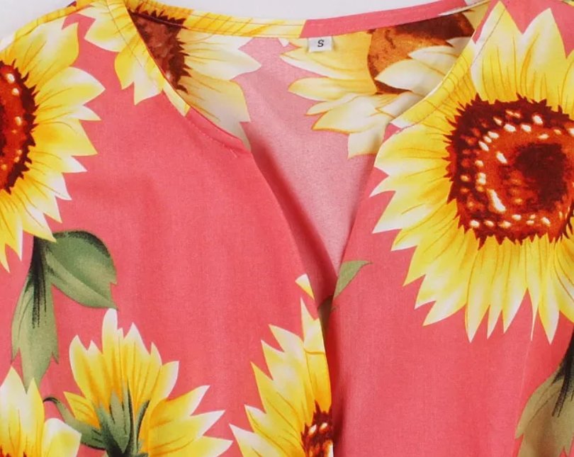 Sukienka W Różowe Kwiaty Z 1950 Roku