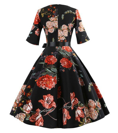 Sukienka Vintage W Kwiaty Z Lat 50