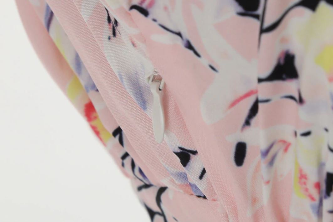 Różowa Sukienka W Kwiaty Z Lat 60