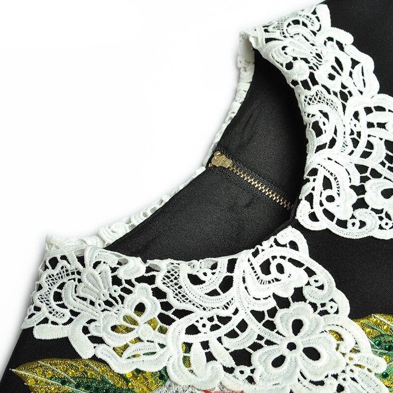 Sukienka Vintage Z Lat 40. W Duże Róże