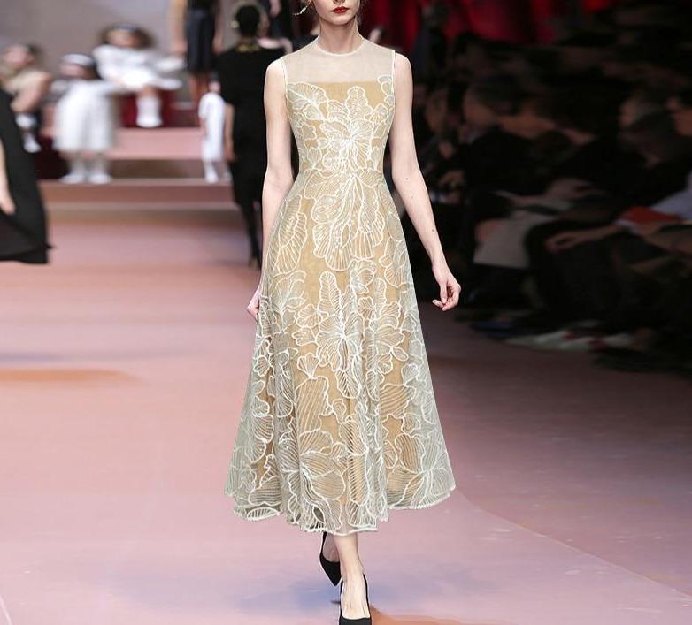 Sukienka Stylista Z Lat 40. XX Wieku