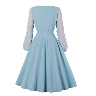 Błękitna Haftowana Sukienka Vintage