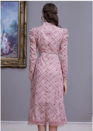 Lawendowa Sukienka Vintage Canada