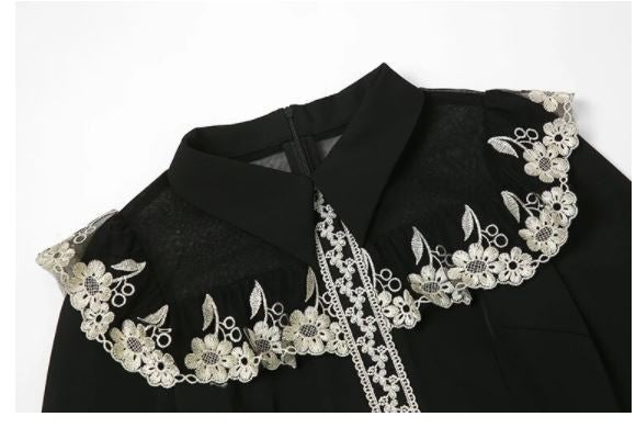 Czarna Sukienka Vintage Z Kołnierzykiem Piotruś Pan