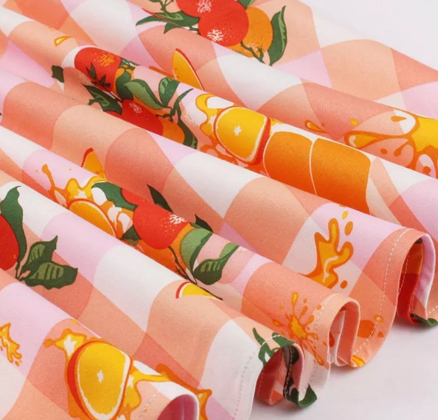 Kwiecista Różowa Sukienka Vintage Z Okrągłym Dekoltem