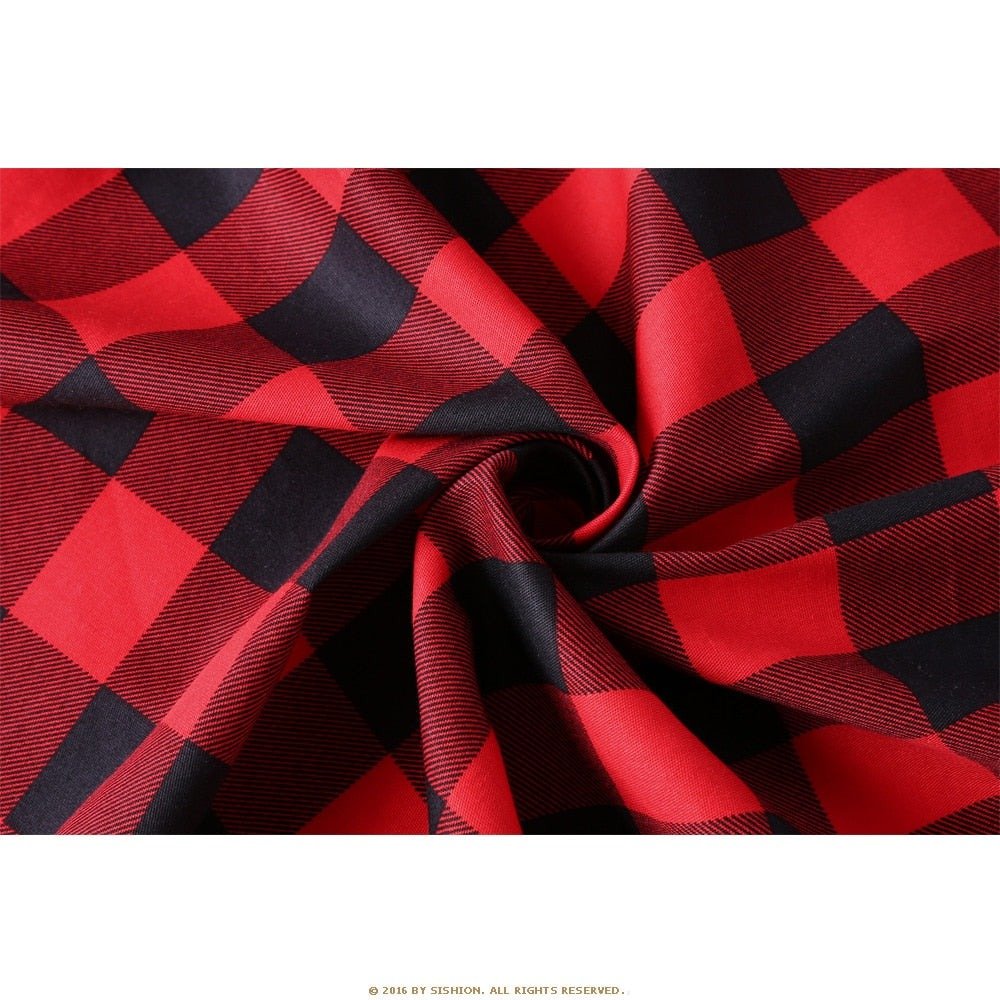 Czerwona Sukienka Vintage W Szkocji