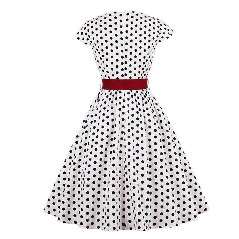 Biała Sukienka Vintage Plus Size Z Paskiem