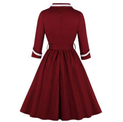 Czerwona Sukienka Vintage Plus Size Z Dekoltem W Szpic