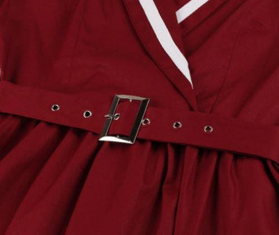 Czerwona Sukienka Vintage Plus Size Z Dekoltem W Szpic
