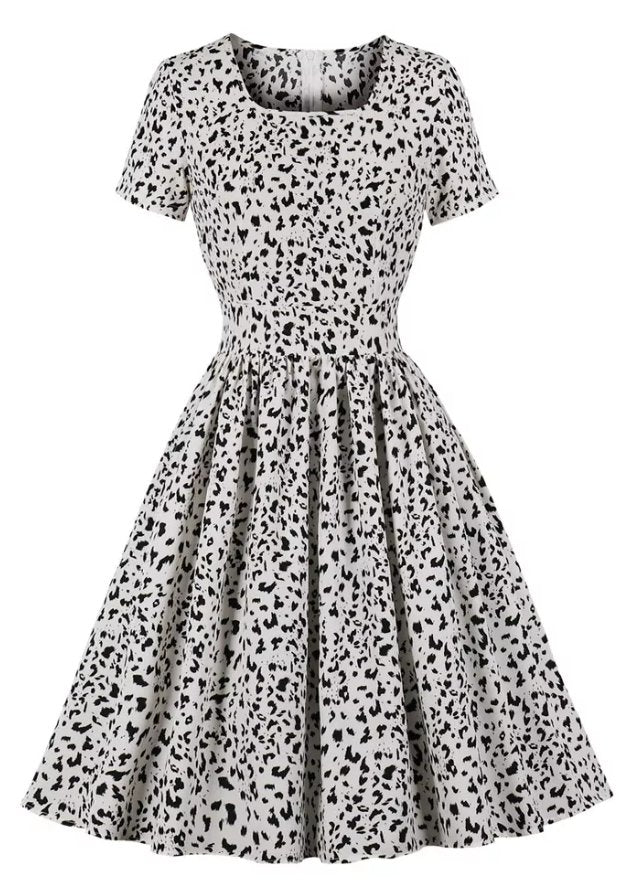 Biała Sukienka Vintage Plus Size Z Wysokim Stanem
