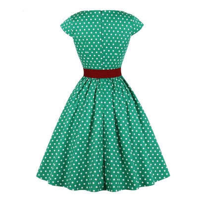 Zielona Sukienka Vintage Z Paskiem Plus Size