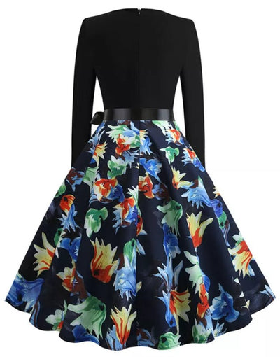 Niebieska Sukienka W Stylu Vintage W Kwiaty