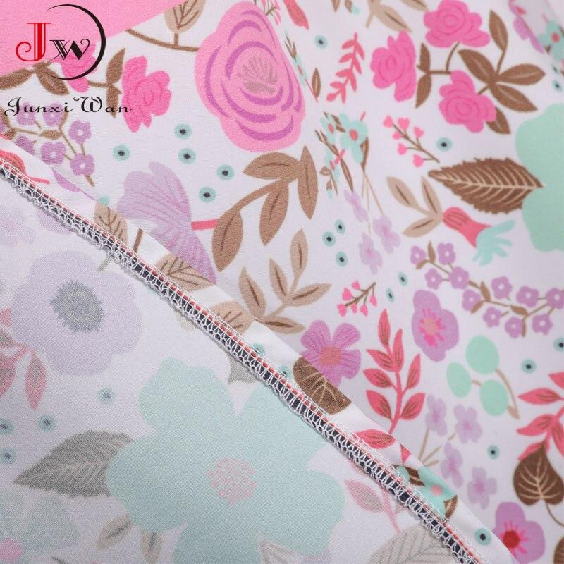 Sukienka Vintage W Różowe Kwiaty Księżniczki